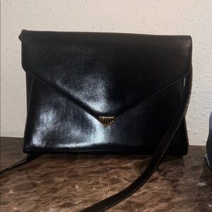 Ferrigamo Black Leather Women's Bag